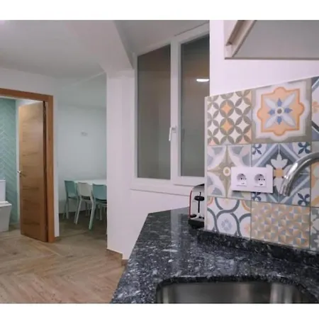 Piso Centrico Y Tranquilo アパート ヴィーゴ