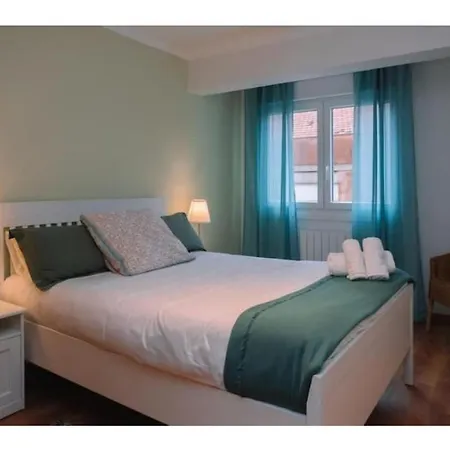 Piso Centrico Y Tranquilo ヴィーゴ