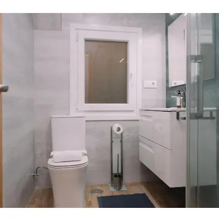 Piso Centrico Y Tranquilo ヴィーゴ